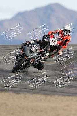 media/Nov-16-2025-Race Pace (Sun) [[8c5fa54630]]/Verified Riders/8-Turn 12 (120pm)/